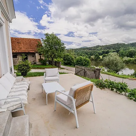 Evelin With Krka View * Cerklje ob Krki